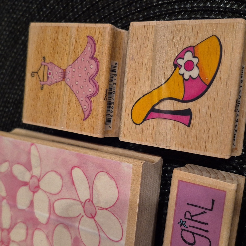 ASSORTED 'You Go Girl' Wood Mount Floral And Fashion Rubber Stamp Set, Set Of 8 - Picture 3 of 10